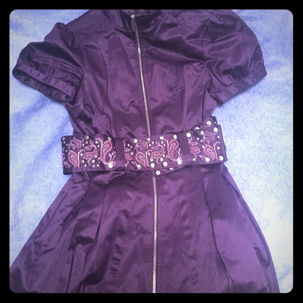 BEBE super cute dress or coat